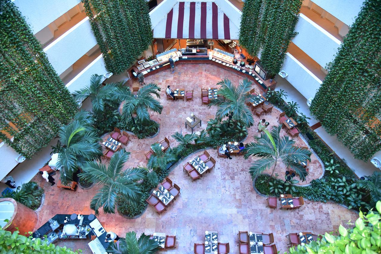 Sunset Royal Hotel Cancún Exterior foto