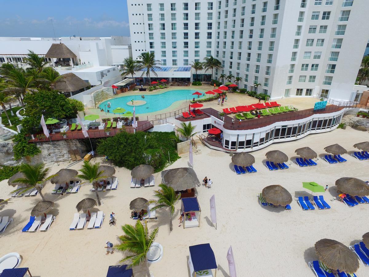 Sunset Royal Hotel Cancún Exterior foto